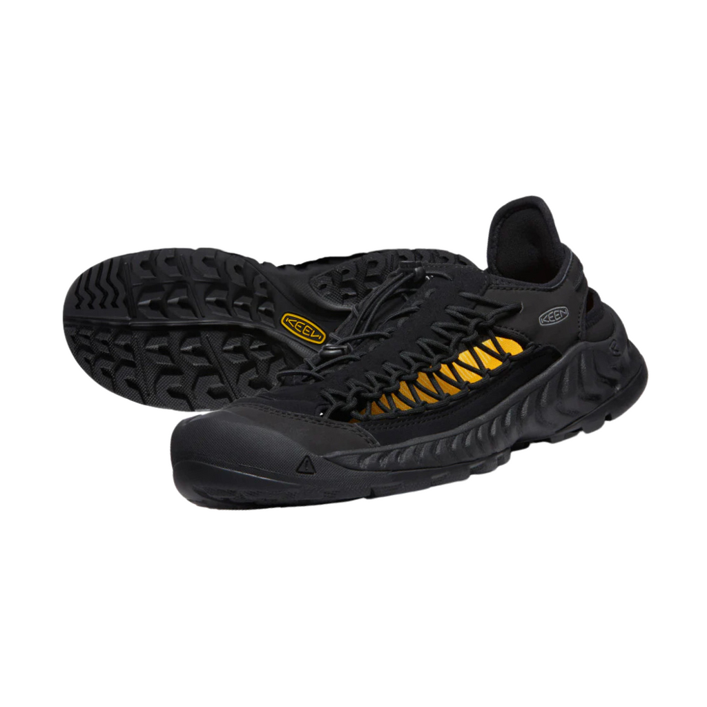 KEEN Men's UNEEK Nxis - Triple Black/Black