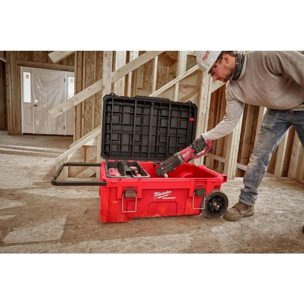 MILWAUKEE PACKOUT Rolling Tool Chest