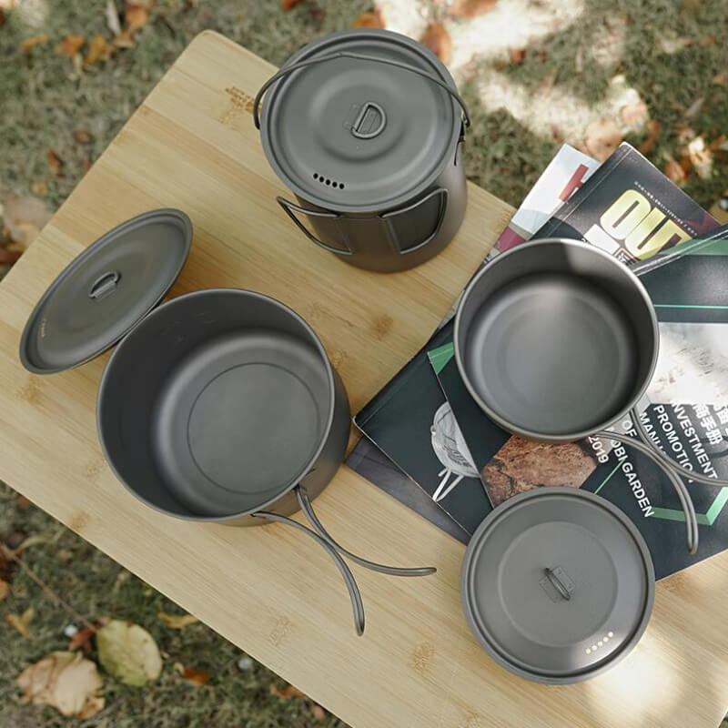 MOBI GARDEN Titanium Pot with Folding Handle & Lid 1300ml