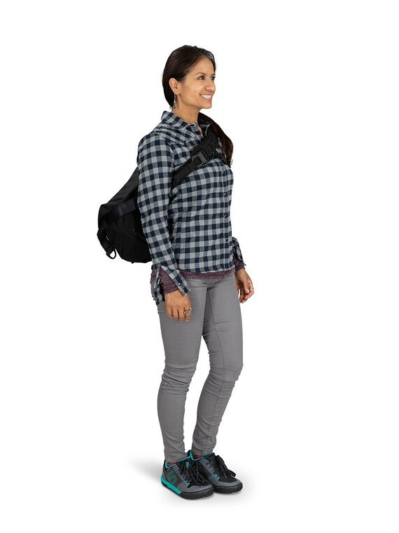 OSPREY Metron 18 Messenger Backpack