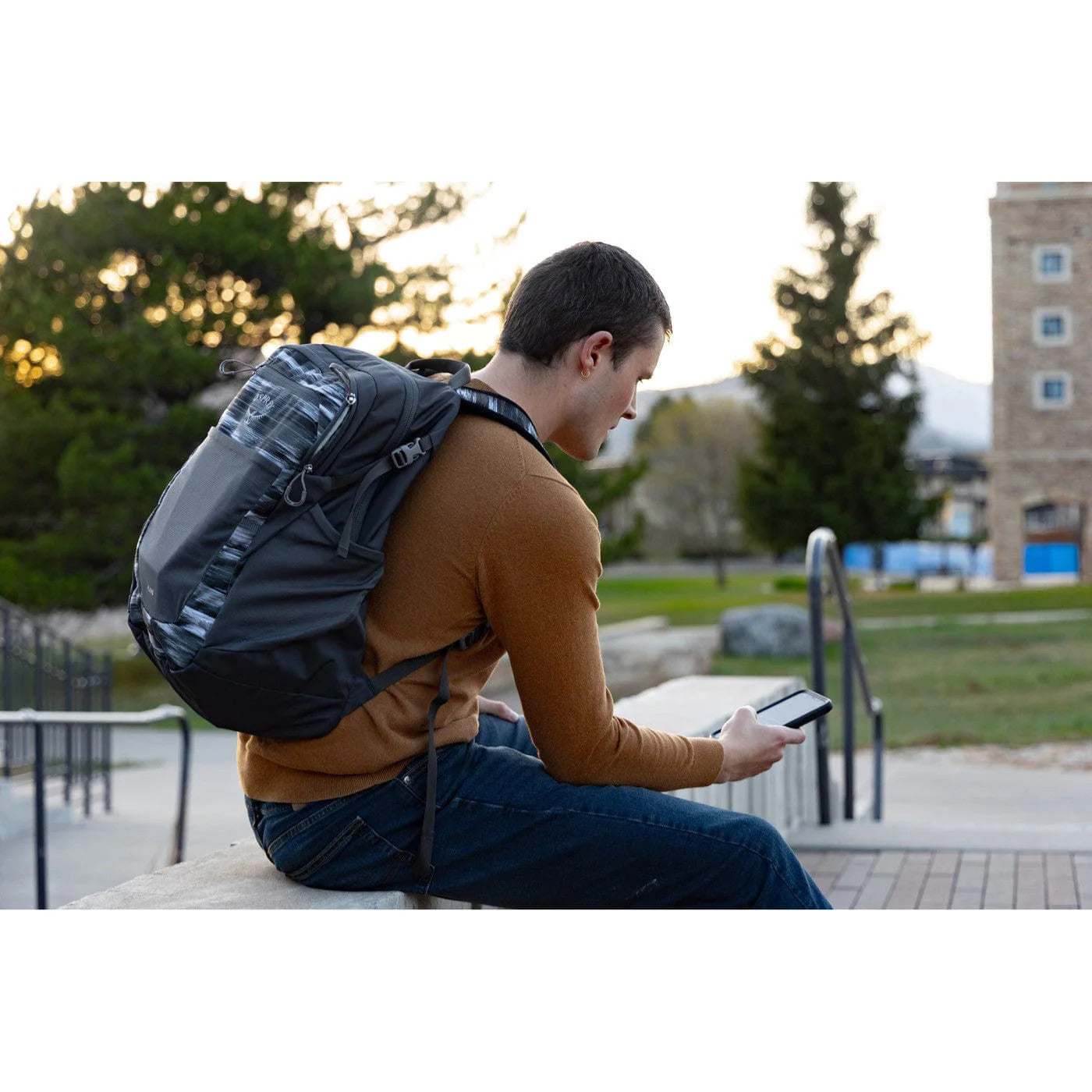 OSPREY Flare 27L Travel Backpack
