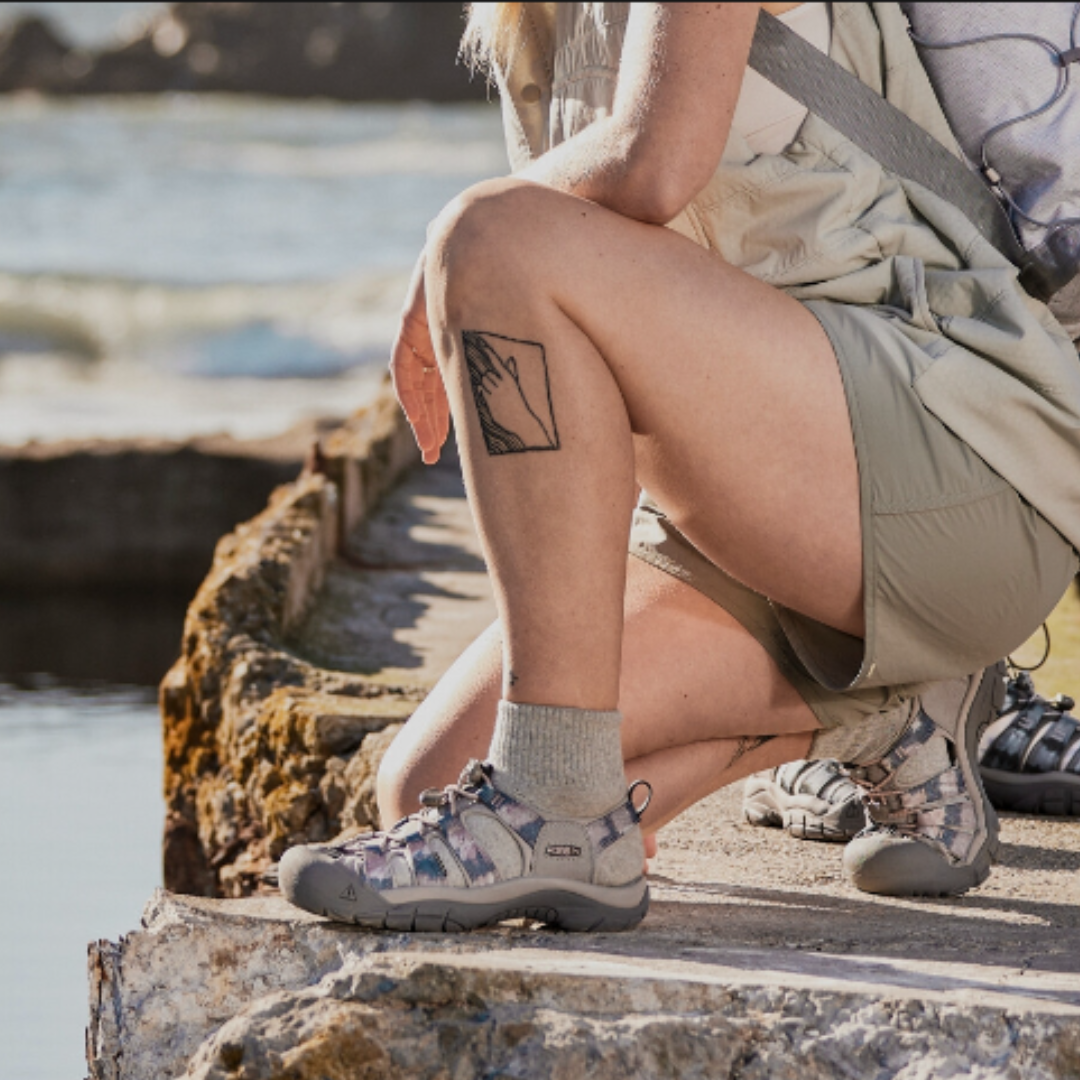 KEEN Women's Newport H2 Sandal - Fawn/Tie Dye