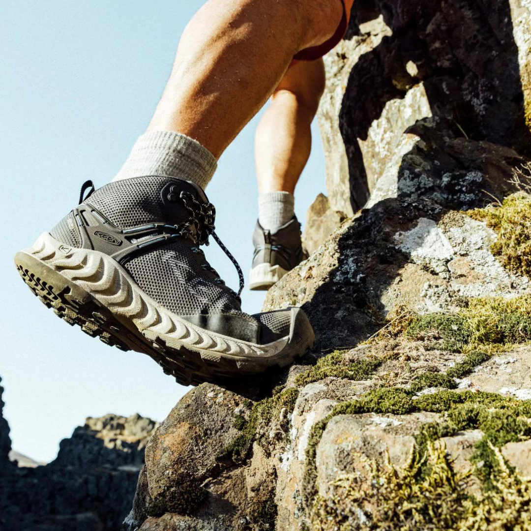 KEEN Men's NXIS EVO MID Waterproof - Triple Black