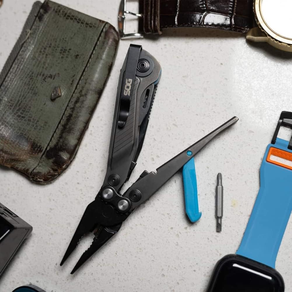 SOG Flash MT Urban Gray/Cyan Compact Multi-Tool