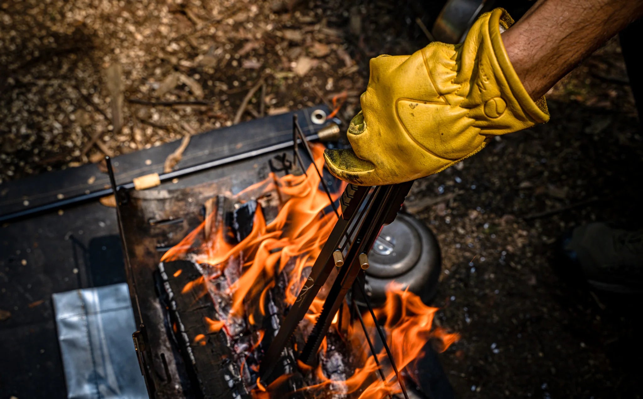 ZEN CAMPS Adjustable Fire Clipper Tongs