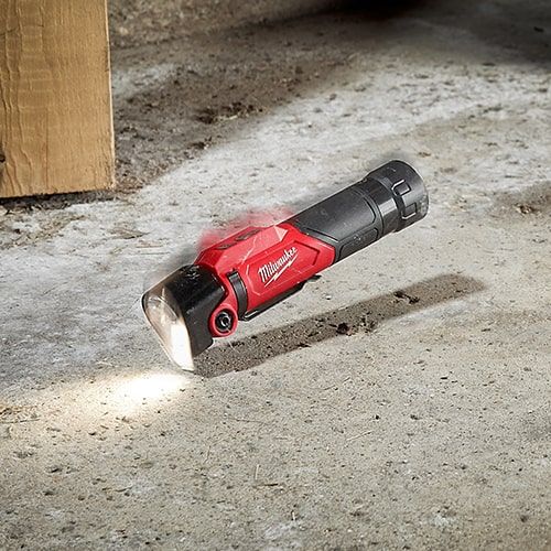 MILWAUKEE REDLITHIUM Rechargeable Work Light – 500 Lumens