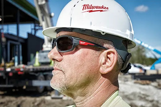 MILWAUKEE Eye Protection Fog-Free Safety Glasses