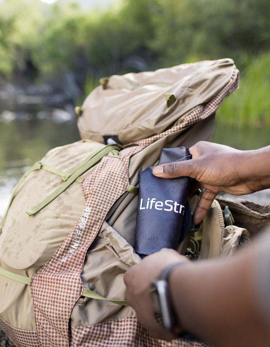 LIFESTRAW Peak Series Compact Gravity Water Filter System 3L