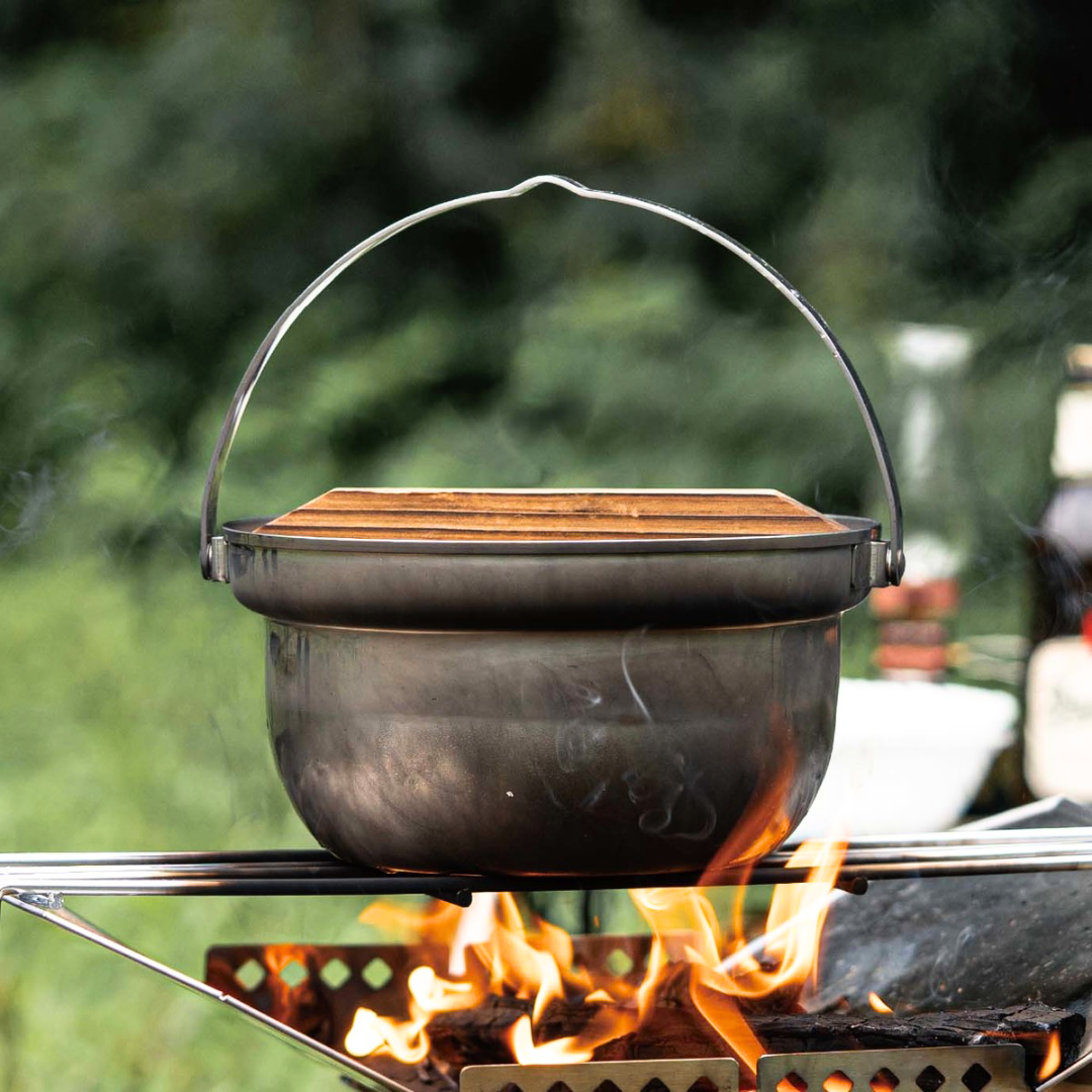 CAPTAIN STAG Stainless Steel Camping Fire Pot with Lid 18cm