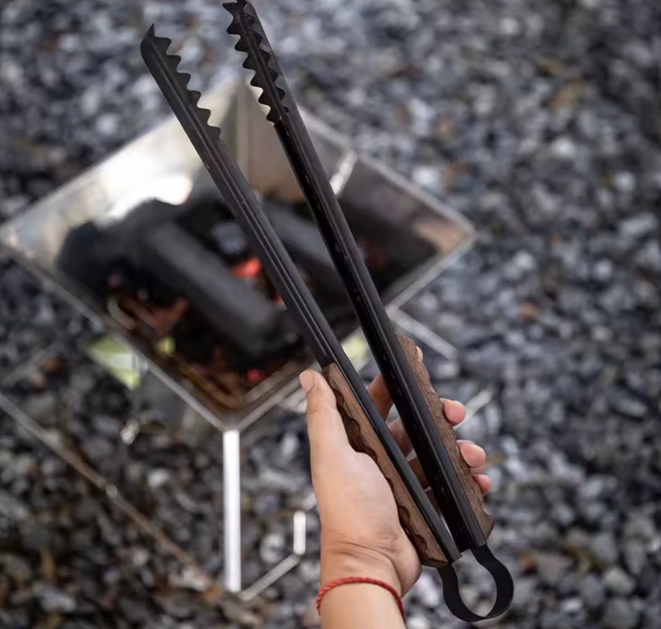 CAMPINGMOON BKMS-41 Black Alligator Barbecue Wood Handle Clip