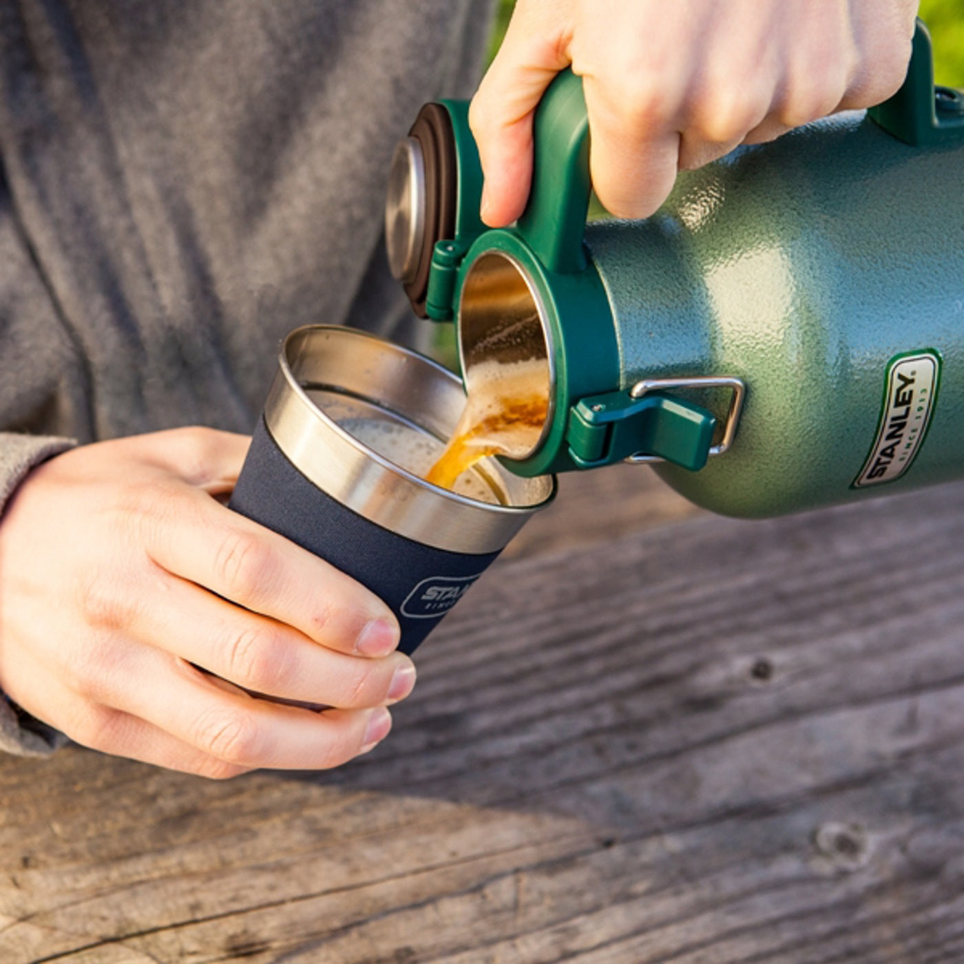 STANLEY Classic Vacuum Growler 2QT 64oz