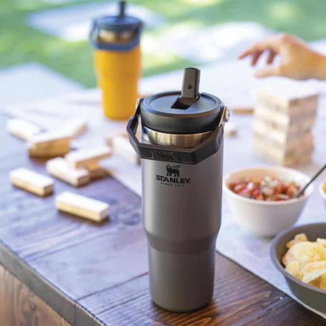 STANLEY Adventure Classic IceFlow Flip Straw 30oz