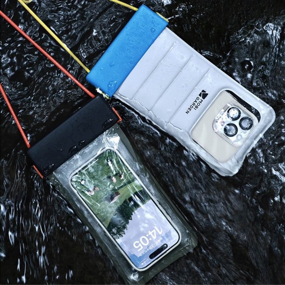 MOBI GARDEN Floating Waterproof Phone Case Cover