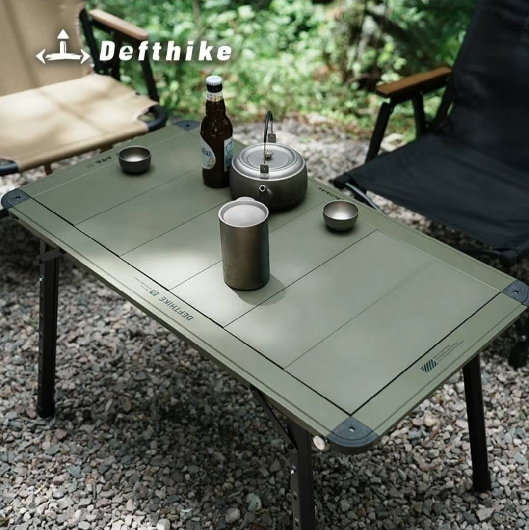DEFTHIKE Century IGT Adjustable Table
