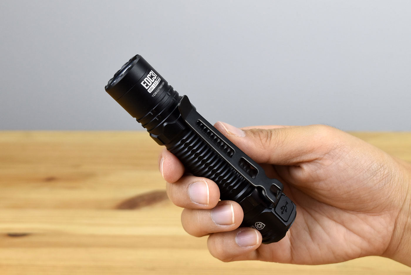 NITECORE EDC31 Tactical Flashlight 3500LM