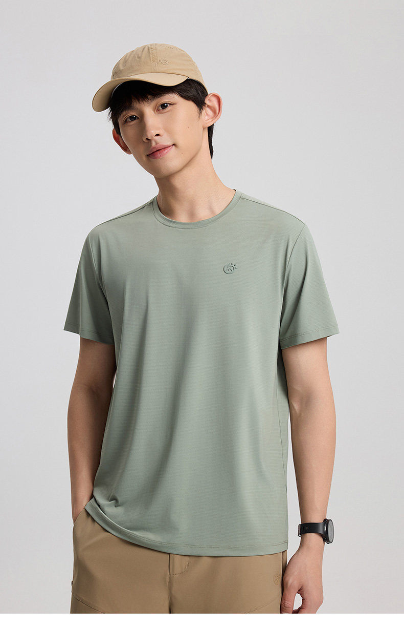 TECTOP Men’s Hiking T-Shirt – Quick-Dry & Breathable