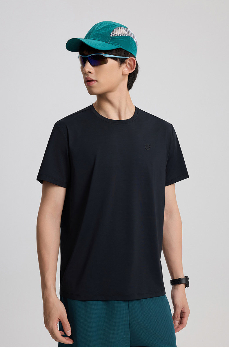 TECTOP Men’s Hiking T-Shirt – Quick-Dry & Breathable