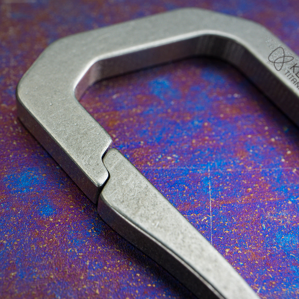 KEITH TITANIUM Carabiner with Hanging Buckle Ti1155